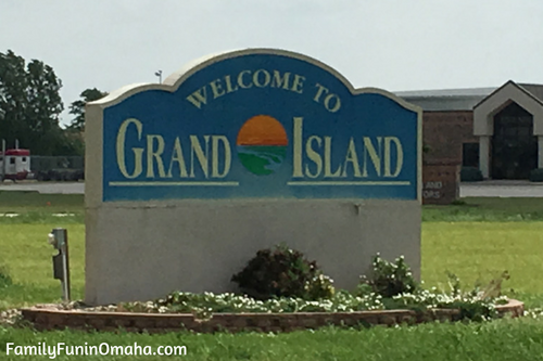 The entrance sign to Grand Island