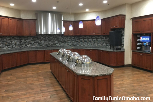 The dining area at the Drury Inn and Suites St. Louis Brentwood.