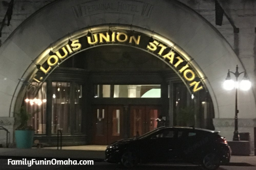 A close up of the St. Luouis Union Station entrance